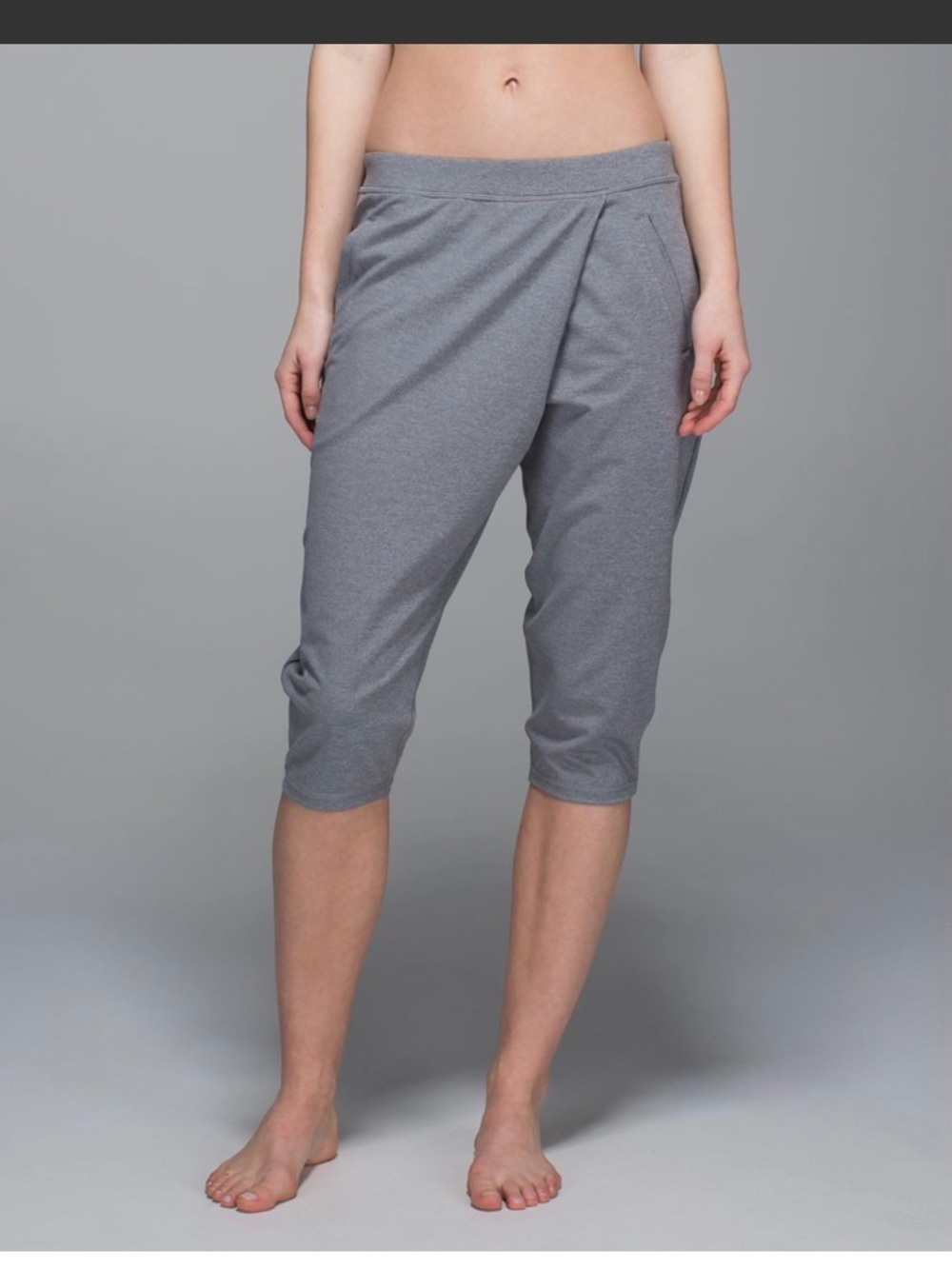 Lululemon Retreat Yogi Crop Pants Cross Front Heathered Slate Gray, Sz 4